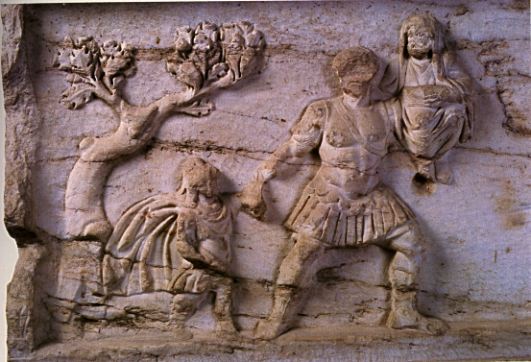 Aeneas, Anchises und Askanius fliehen aus Troja (Altarrelief aus Carthago, 1. Jh. n. Chr.)